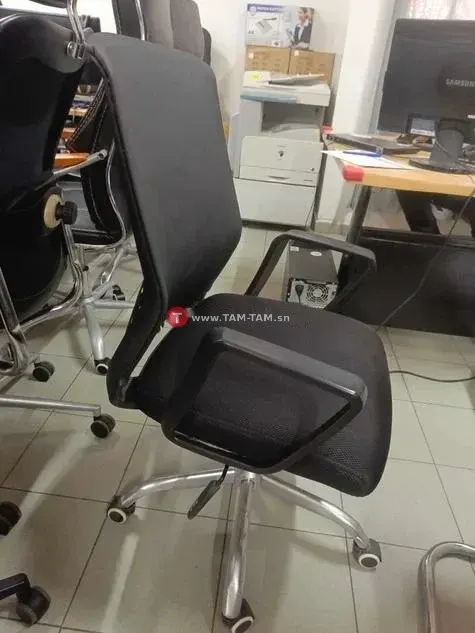 Chaise bureau ergonomique noire tissu respirant réglable