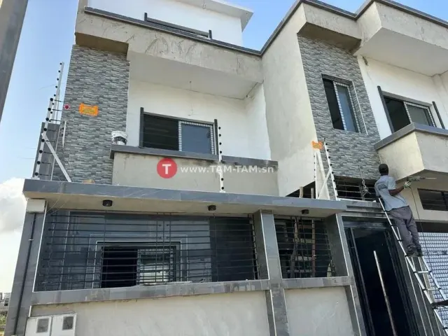 Photo 3