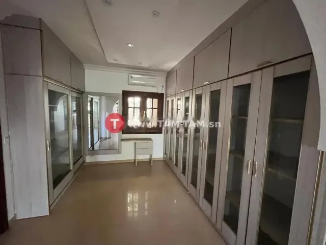 Villa à louer aux Almadies