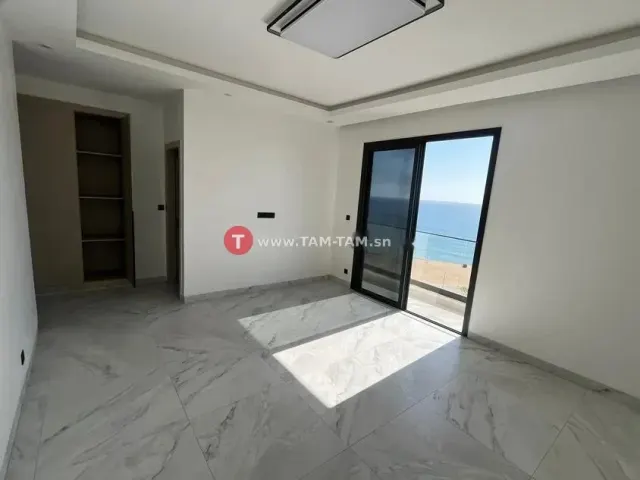 Appartement F4 à louer aux almadies