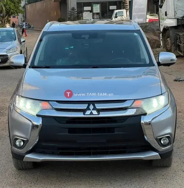 Mitsubishi Outlander sport Année : 2019