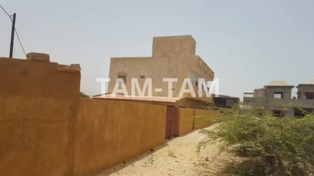 Villa R+1 Meublée de 300 m² à vendre à YENE