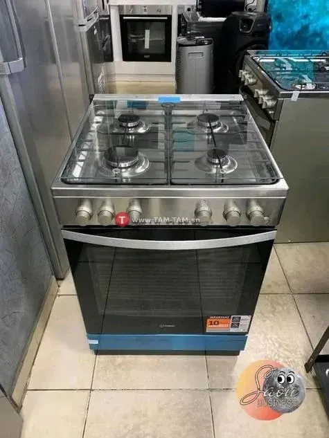 CUISINIERE INDESIT 4FEUX A GAZ 60X60 FOUR A GAZ GRIS