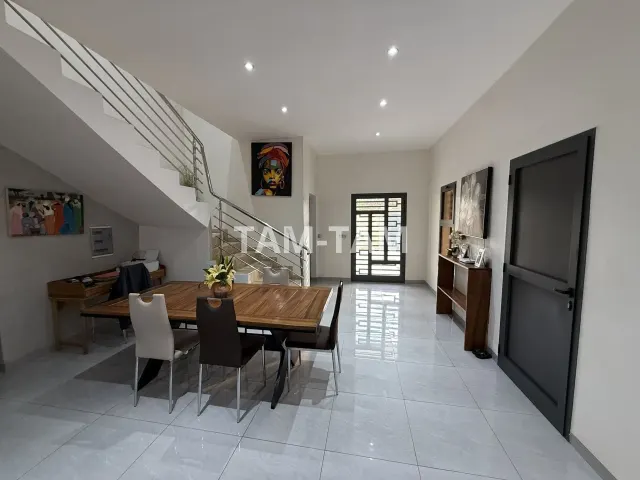 une villa contemporaine avec un beau terrain de 750m2  à vendre à Ngaparou