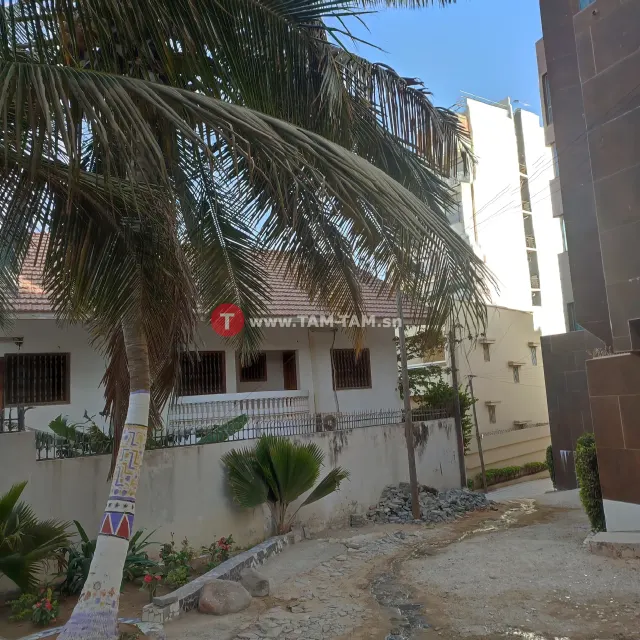 Une villa à vendre à ouakam corniche