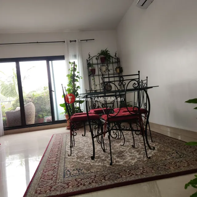 Un appartement meublé à louer à MERMOZ