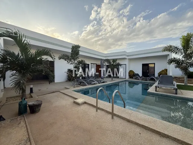 une charmante villa comtemporaine sur un terrain de 600m² à vendre ,à la somone