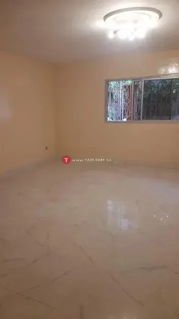 Appartement a loué a Mermoz