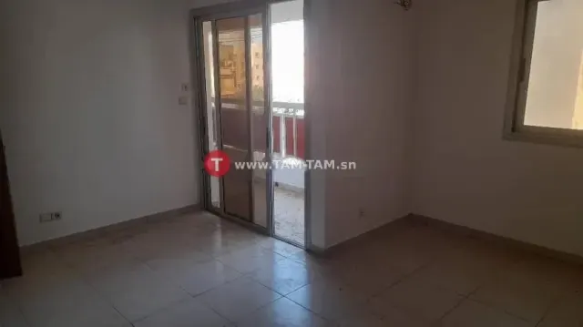 Appartement a loué a la sicap foire