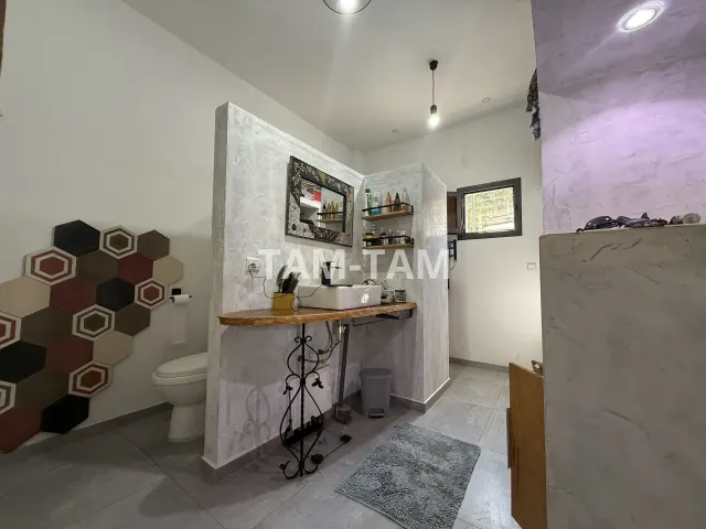 Photo 3
