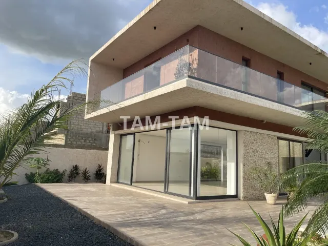 Villa d’Architecte à Vendre à Saly Joseph – Construction 2024