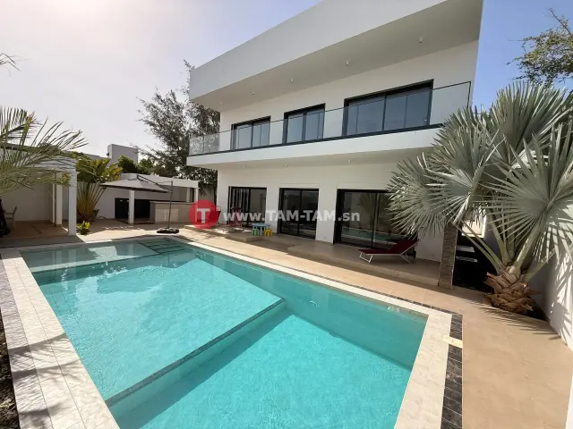 Villa en vente à la somone moderne de 500 m²