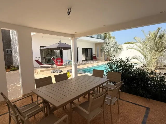 Villa contemporaine a la somone