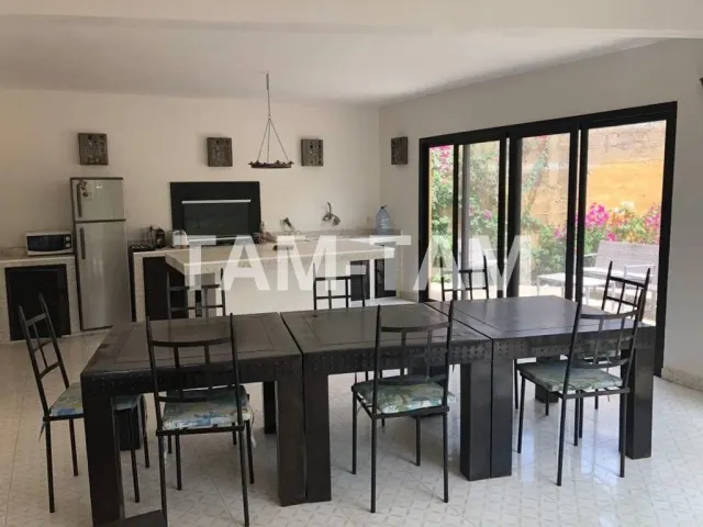 Villa Afro-Contemporaine dans une résidence à Saly : Proche de la Plage et Sécurisée