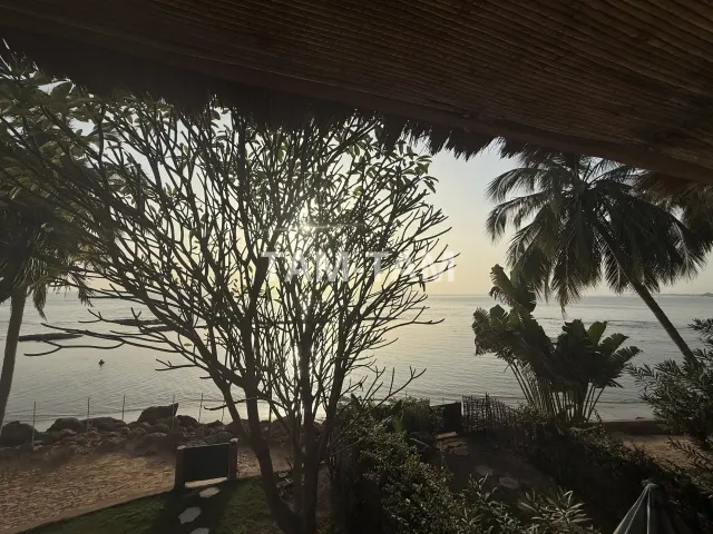 A vendre, à Saly, un appartement T4 Pieds dans l'Eau - Vue Imprenable sur l'Océan