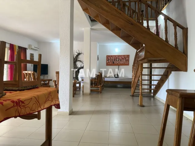 Une belle Villa à vendre en deuxième Ligne de Plage à Saly : Vue Imprenable sur l'Océan