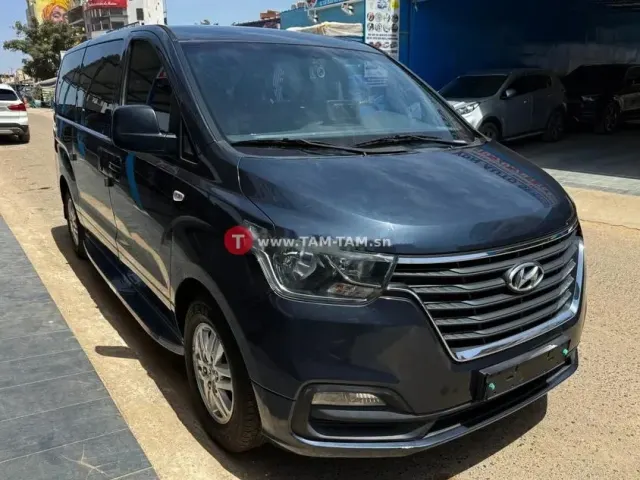 Hyundai Starex 11 places