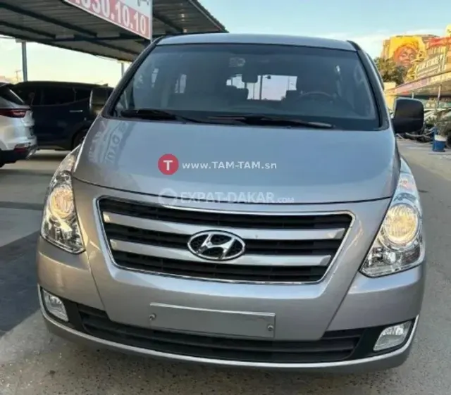 Hyundai Starex manuelle 12 places