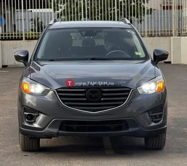 Mazda CX-5 2016 SUV gris métallisé 4x4