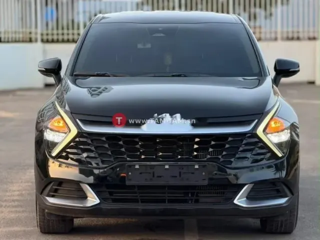 kia Sportage noire design moderne éclairage led