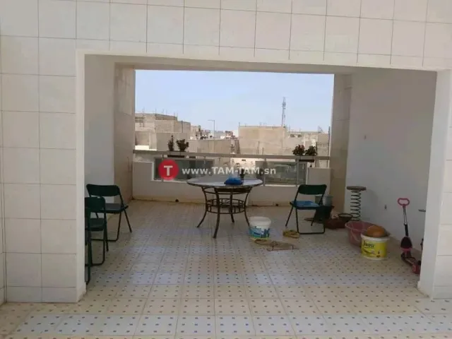 À LOUER – VILLA À KEUR MASSAR