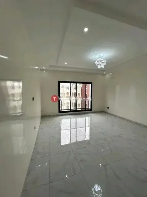 A louer au mariste 2 des appartements F3 F2 jamais habiter