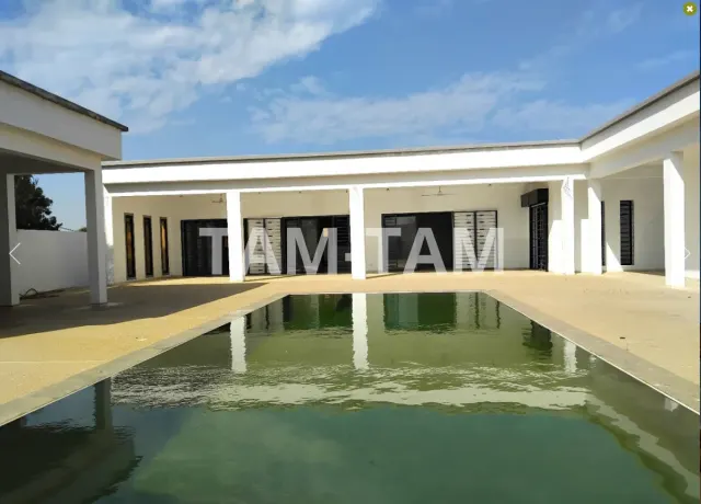 Villa construite en 2021 dans une petite résidence privée à SALY