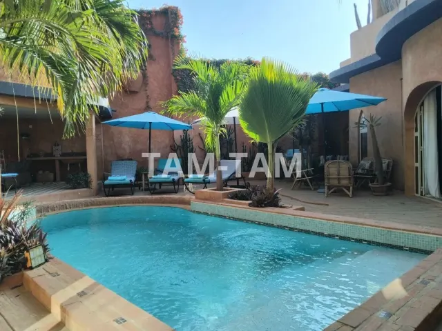 Maison de 250 m² à vendre à NGAPAROU