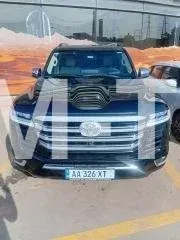 TOYOTA LC300 VX-R ESSENCE