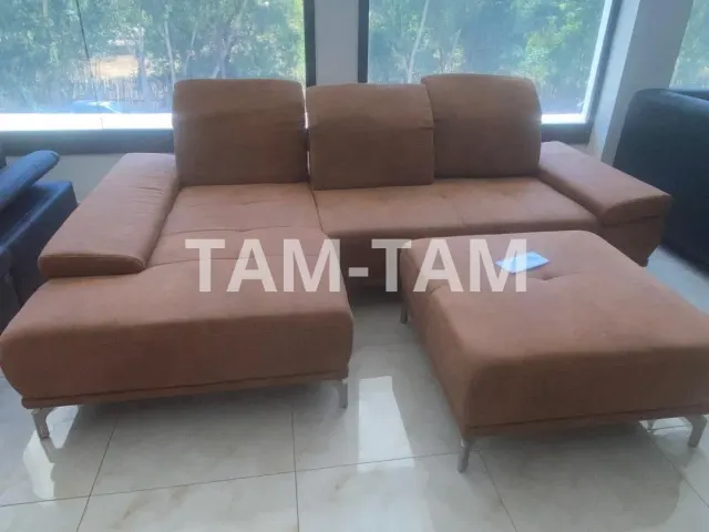 Canapé d'Angle Moderne + Grand Pouf Carré – Aspect Daim Marron