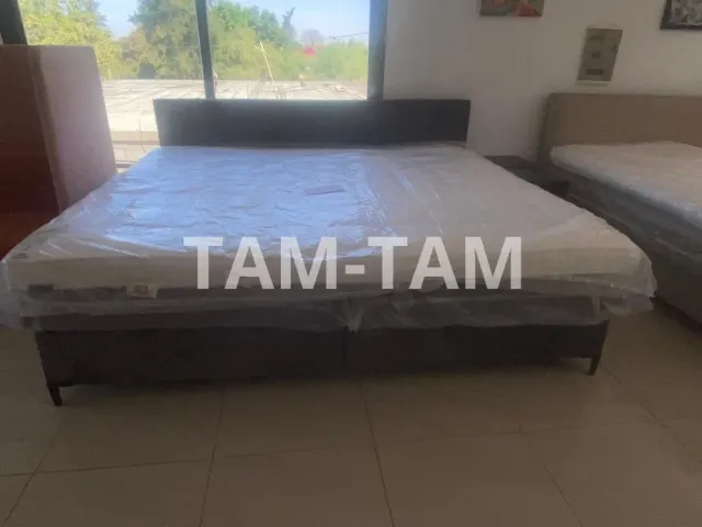 Lit Double Moderne – Style Boxspring avec Matelas Neuf