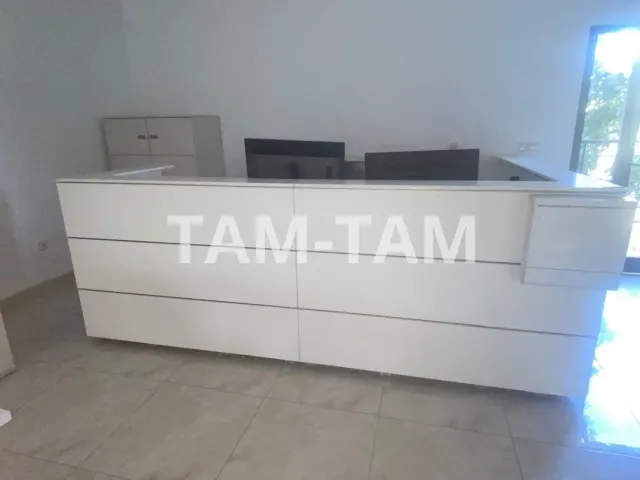 Comptoir d’Accueil Design "Minimaliste" – Grand Format Blanc